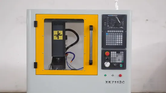 Mini fraiseuse à métaux CNC à grande vitesse 4 axes XK7113D